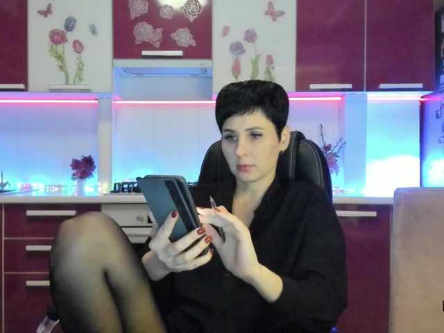 Foto's Olivija2020 Hi all! Have a good mood! There are no ***ks. Full private on prepaid 200 tk in free chat. Tokens by menu type are counted only in the general chat. Requests without tokens - BAN. Wet shirt. @total Collected - @sofar Remaining - @remain