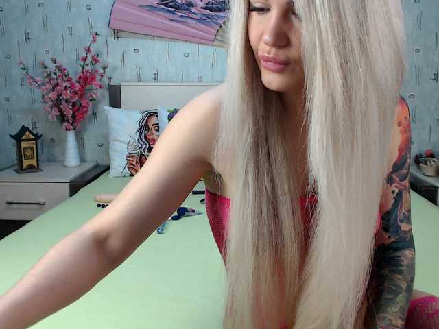 Foto's prettyblonde (TOY IN FULL PVT) random vibration 21 tokens! see the menu type! Put love/