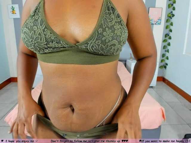 Foto's PreytonLeon Hi, I'm a new mommy, I want to meet you and play with you - Multi-Goal : suck toy hard #milf #new #natural #ebony #dildo #OhMiBod