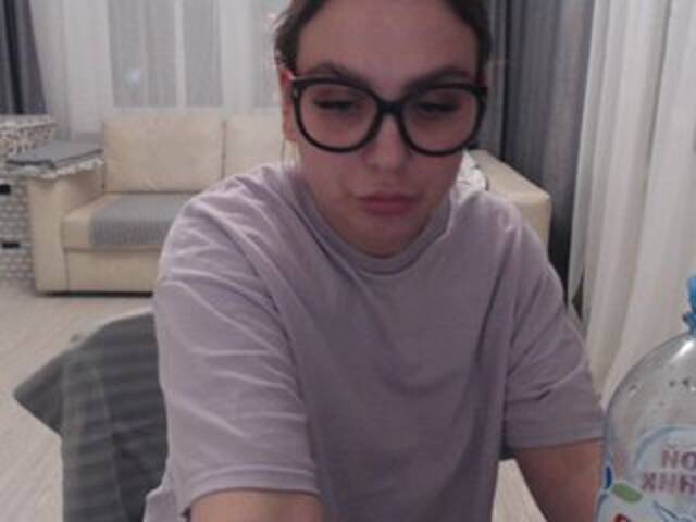 Uitzending screenshots PuffyEva