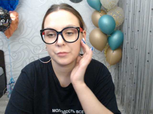 Uitzending screenshots PuffyEva