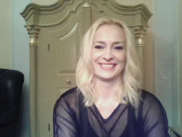 Uitzending screenshots QueenofBerlin