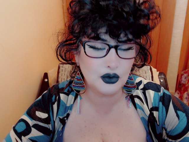 Foto's QueenOfSin GODESS ​OF ​YOUR ​SOUL ​AND ​QUEEN ​OF ​SIN ​IS ​HERE!​SHOW ​ME ​YOUR ​LOVE ​AND ​I ​SHOW ​YOU ​PARADISE!#​mistress#​bbw