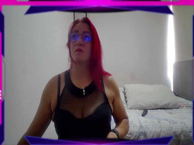 Foto's redhair805 Welcome guys... my sexuality accompanied by your vibrations make me very horny
