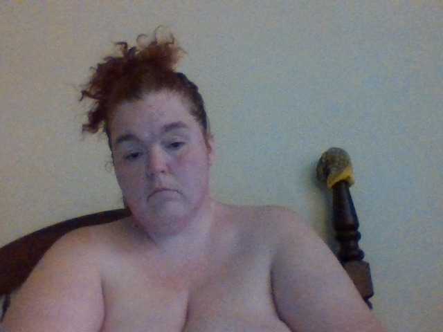 Foto's rednecklady1 Its Monday, in Lockdown due to COVID, what yall doing.