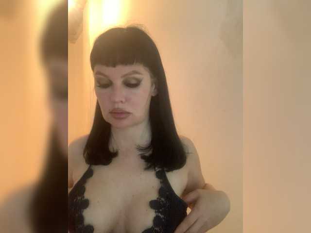 Uitzending screenshots RoyalBreasts