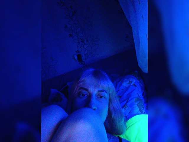 Foto's RussiaBADGIRL I'm stupid wet bitch from Siberia. I want u to see my wild crazy strong orgasm when I smoking... I like it :) Give me a tokens please, I want you so much!!