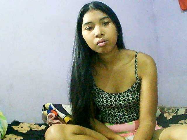 Foto's Sallia29 HELLO BB....PLEASE FOLLOW ME......I give my best to my beloved KISS YOU