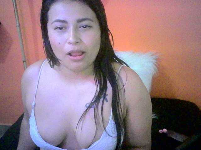 Foto's Salma-Devil welcome to my room, show big tits and pussy #bigtits #pussy #new #latina