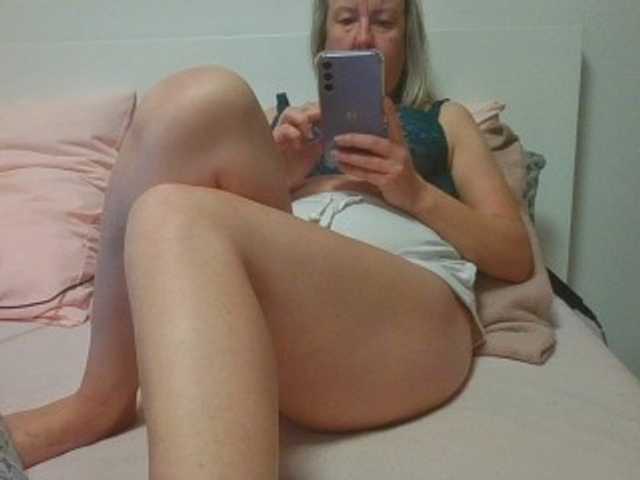 Foto's SecretDoll30 #nude boobs 45tok,#paintet feel nails 50tok, #ass 50tok,#pussy 90tok,#wearing stockings 140tok, #cam2cam 199tok, #full nude, masturbate 240 tok