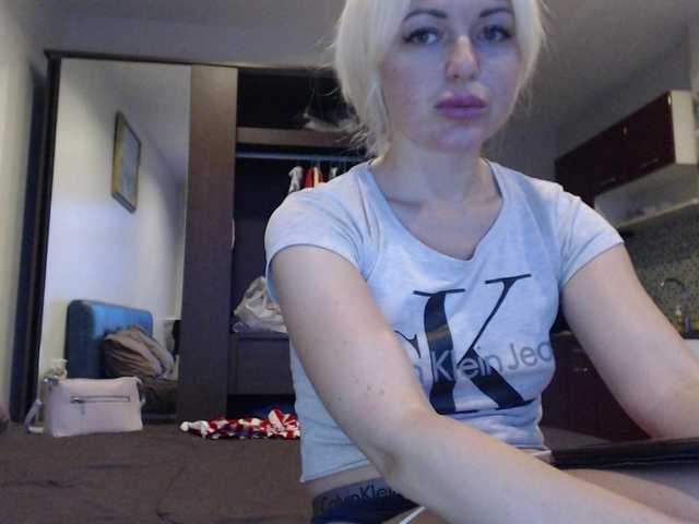 Foto's Sex-Sex-Ass Lovense works from 2x tokensslap ass 5 tipgroup only and privateshow naked after @remain