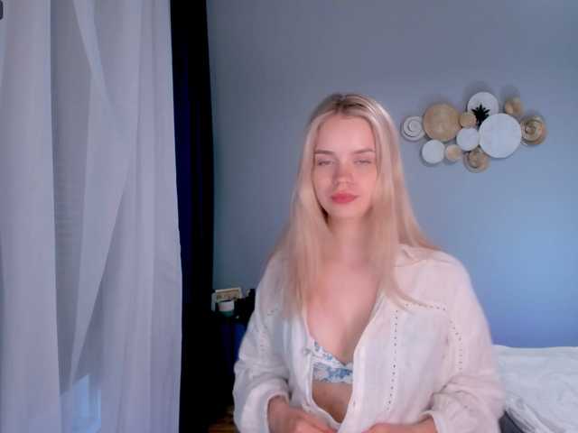 Foto's ShiningStar Hello everyone! lovense reacting from 2 tkAre you in naughty mood? Tell me your fantasy in PM 100 tk tip will help me in Queens raiting, thank you for care! OnlyFans @amberroseblossom