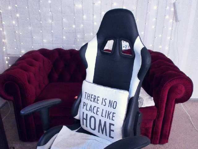 Uitzending screenshots AnasteishaLux