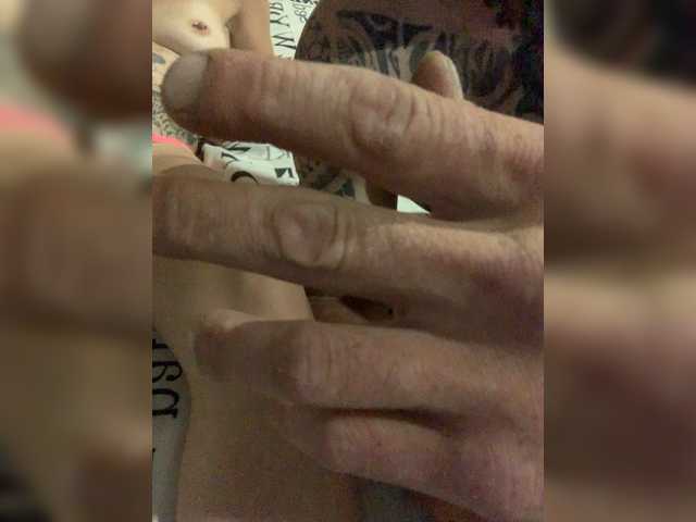 Uitzending screenshots Sluttybitch1