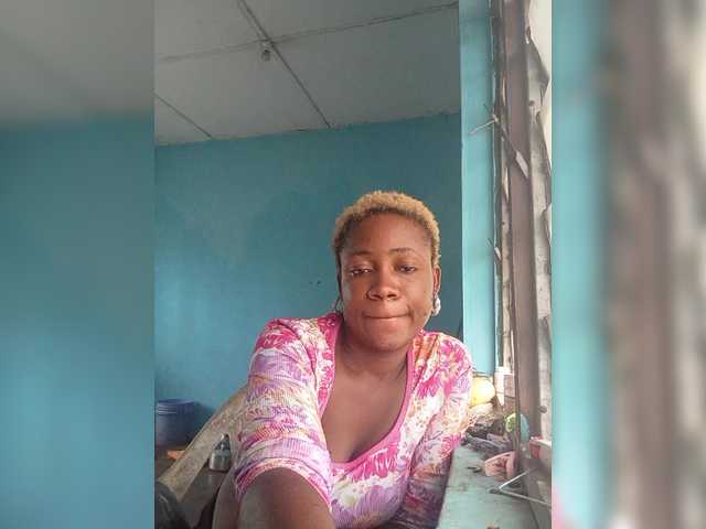 Uitzending screenshots Sluttyrissa