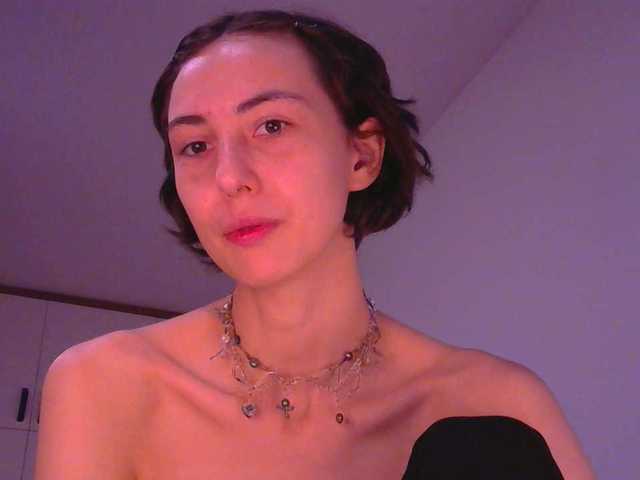 Foto's Sonia_Delanay GOAL - OIL BOOBS. natural, all body hairy. like to chat and would like to become your web lover on full private 1000 - countdown: 419 selected, 581 has run out of show!"