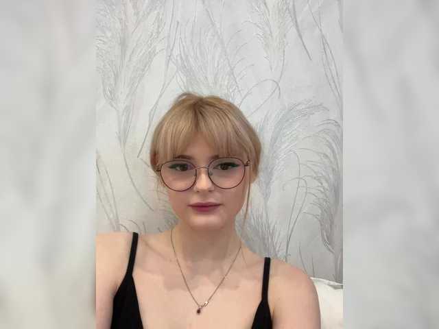 Uitzending screenshots Sophie-doll