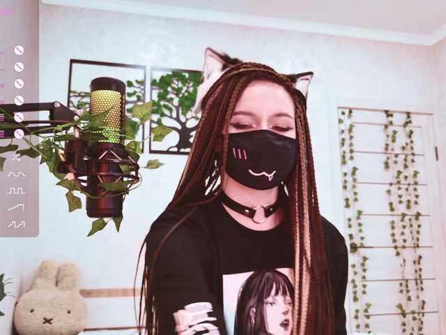 Foto's Sallyyy Hello everyone) Good mood! I don’t take off my mask) Send me a PM before chatting privately) Domi works from 2 tokens. All requests by menu type^Favorite Vibration 100inst: yourkitttymrrI'm collecting for a dream - @remain ❤️