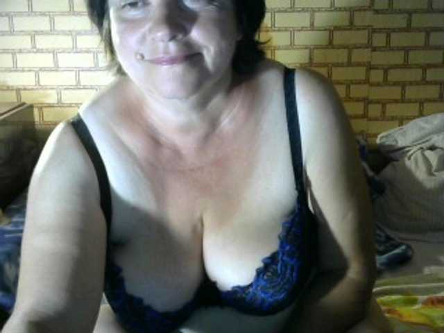 Foto's Sweetbaby001 Hi) Come in) It's fun and interesting here)Looking camera 50 ***250 tokens or privat.