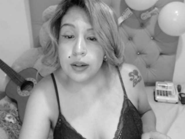 Foto's SweetBarbie the sugar princess fill her body with cream and her creamy hairy pussy explode with squirt! 622 /hairy pussy close 40 !! squirt 200/ snap 50 / lovense in ass / #latina #bigboobs #18 #hairy #teen #squirt #cum #anal #lovense #Cam2CamPrime #chat