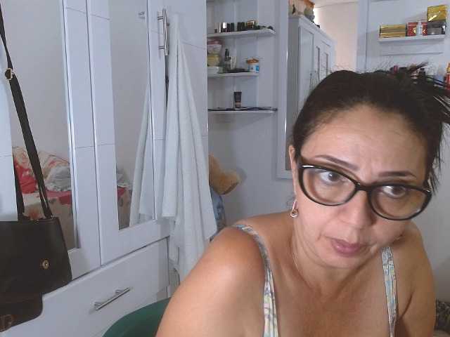 Foto's sweetthelmax HAPPY YEAR dear members today is our last day of broadcast I hope it is not the last wish that there will be many more I appreciate your partnership during these 365 days # show cum # show squirts # boobs 65 # ass # 35 # blow job 45 "" "