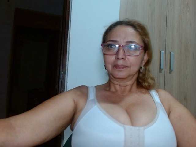 Foto's sweetthelmax hi, lover ❤️ make me cum ❤️ love show ❤️ lovense fuck take off t-top #pussy #mature hot #51 #horny