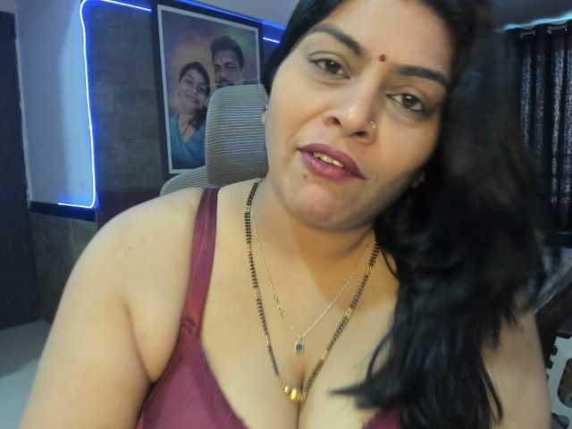 Foto's tarivishu23 #bigboobs #bigass #indian #couple #bbw