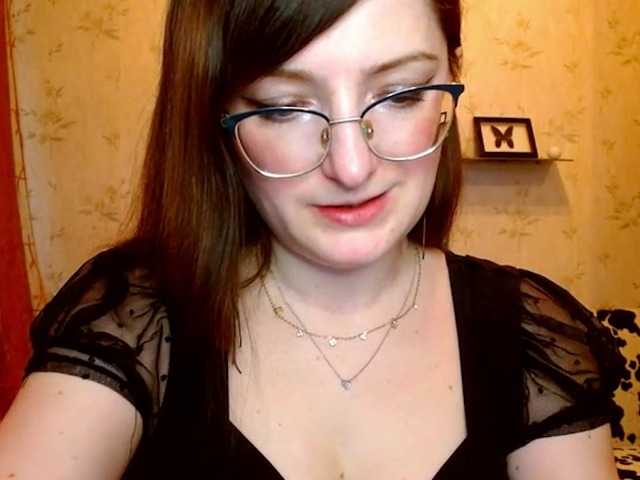 Foto's tastyAriel Sweet and yet dang naughty ;) #innocentface #sweet #petite #glasses #fetish #natural #domina #teaser #cfmn #joi #cei #nonnude #cbt #sph I don't speak russianI speak german and english