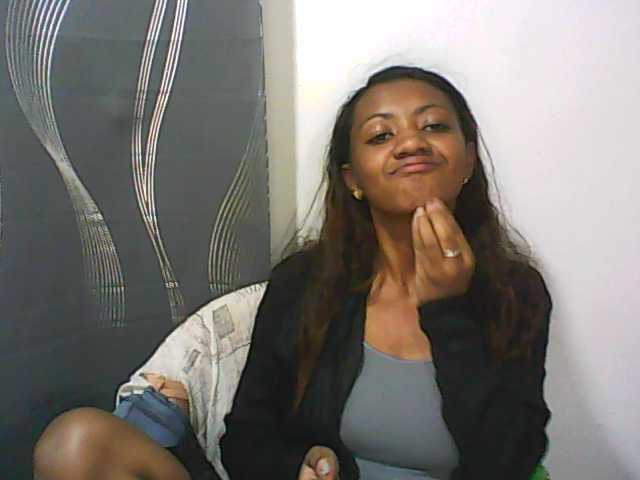 Uitzending screenshots tinychloe