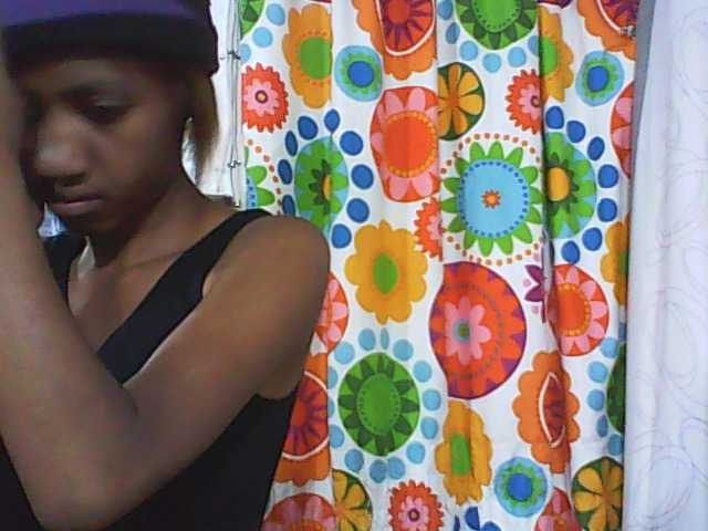 Uitzending screenshots tinychloe