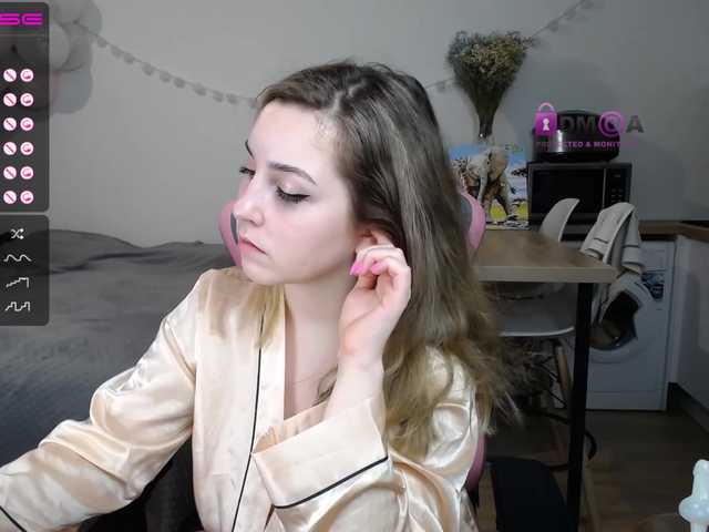 Uitzending screenshots TWINKLE--