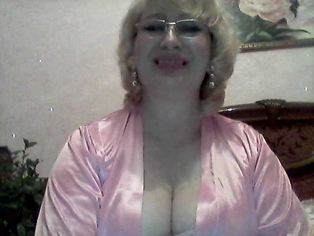 Foto's _mamasita_ Greetings, my dears: * Welcome im my room. I will be glad to your attention and gifts :)