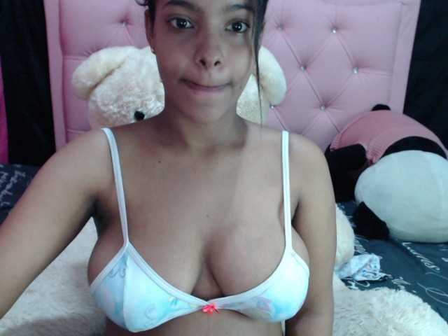 Foto's ValeriaXHot Hello Guys!! Welcome to my room♥ my CUM at goal♥ EnjoyMe!!