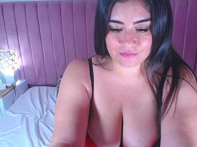 Foto's VanesaJones hello guys im vanesa im new here ! i hope u enjoy with me this time come on and play with my tight and juice pussy #new #latina #bigbobs #bigass