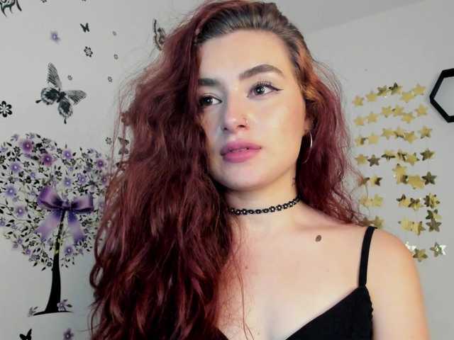 Foto's violetwatson- Today I am very playful, do you want to come and try me! Goal: 1500 tokens