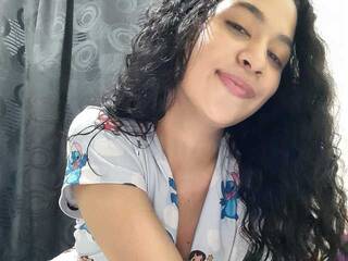 Erotische videochat YessiAlbani