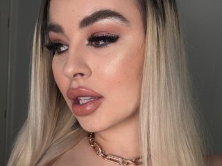 Erotische videochat YnnesBritney
