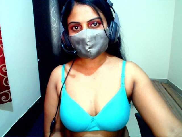 Foto's yoursavitha5 my neighbour at home | Make me Squirt at Pvt | Today free show for all| Please support | lets party [none] [none] [none]