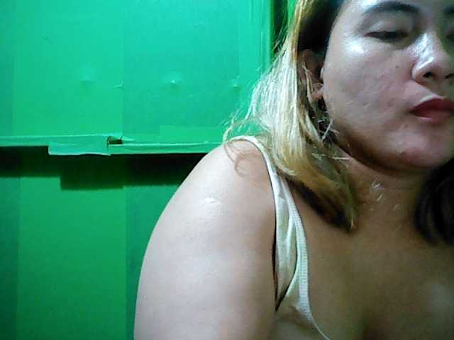 Foto's zyna6914 hello guy welcome to my room help me soem token guyz thank you for all help guyz...